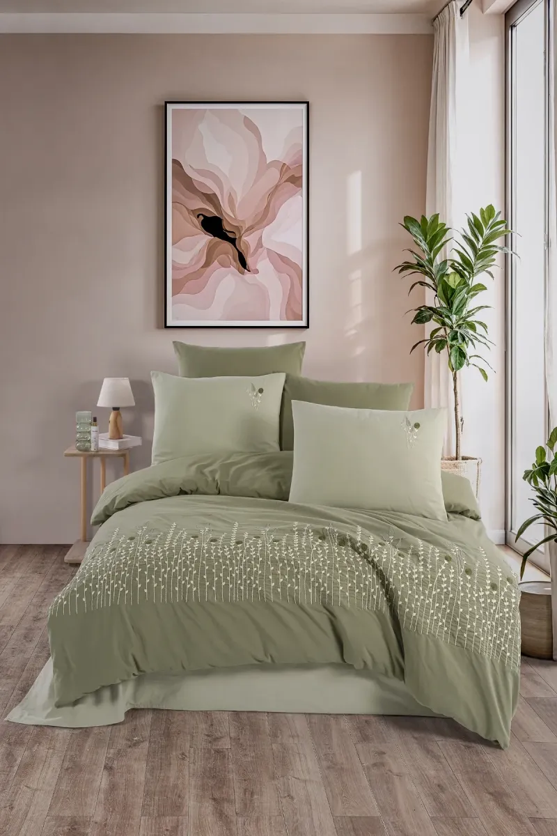 Newhome Diamond Diva Yeşil Lüx Nakışlı %100 Pamuk Çift Kişilik Nevresim Takımı
